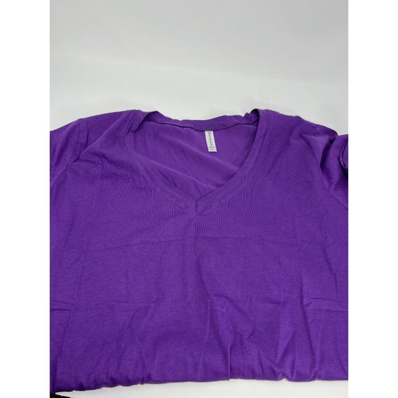 Reserved Women's V-neck SIze 1x - Picture 1 of 2